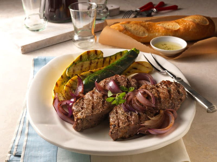 Beef Choice Angus New York Strip Steak Family Pack, 1.53 - 2.63 lb Tray