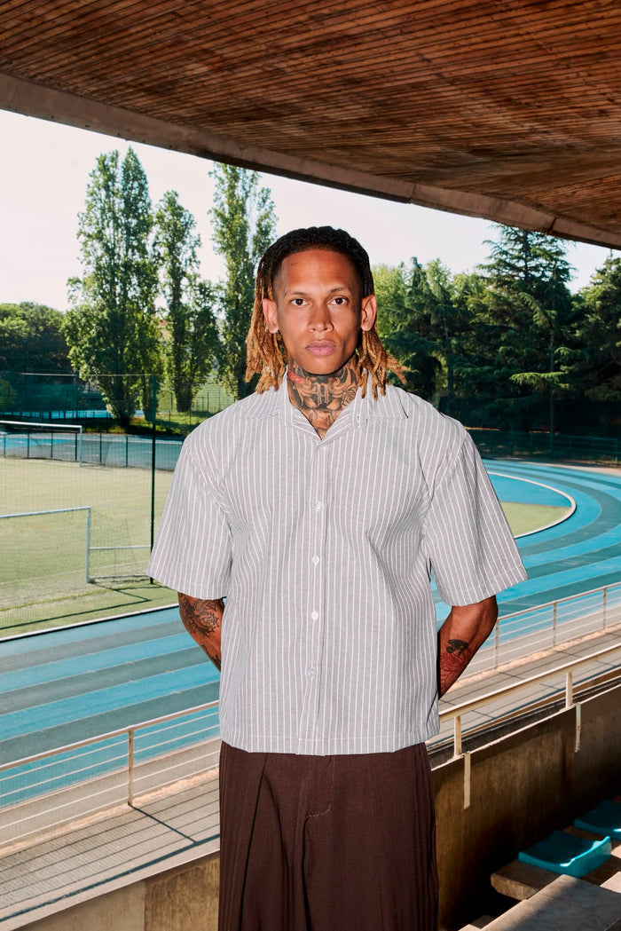 Chemise col camp rayée homme oversize  – Coupe boxy manches courtes
