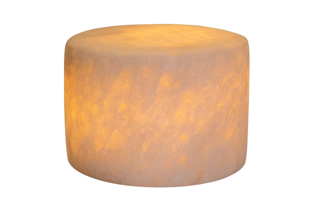 Marmorlampe i hvid marmor, tændt
