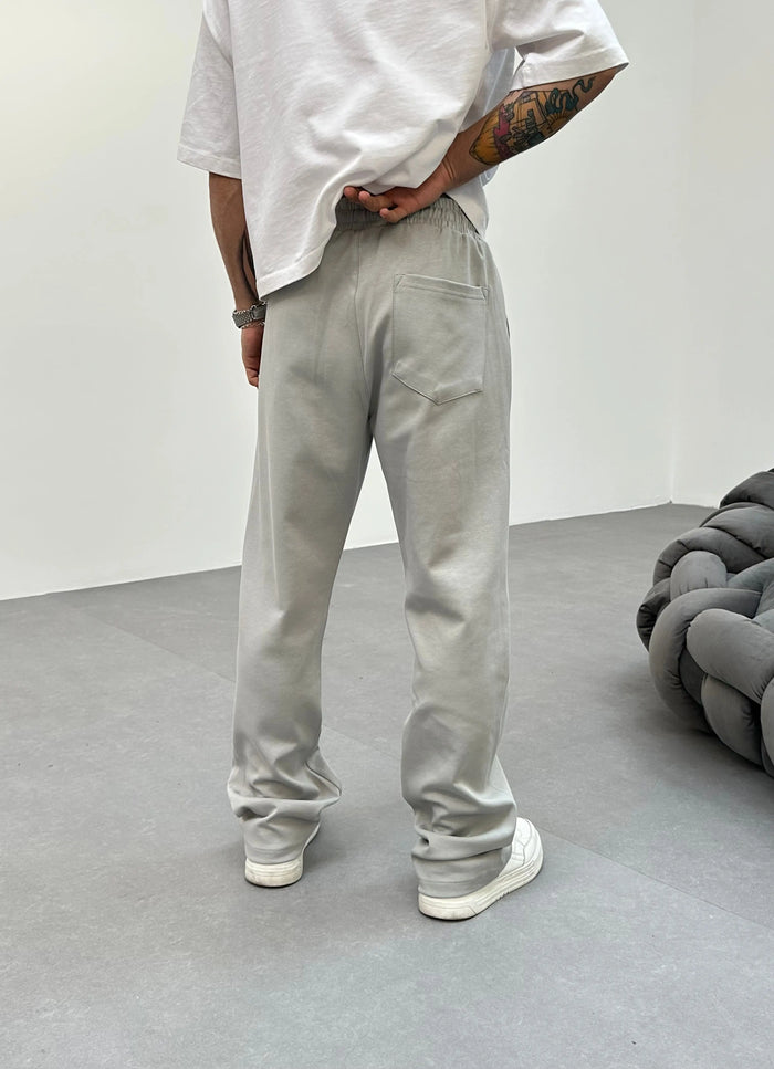 Pantalon Jogging Gris Coupe Droite et Large bonhomme